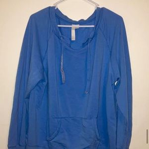 blue long sleeve shirt